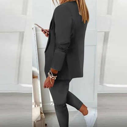 Women's Blazer Set - Tailored Fit - Notch Lapel - Ankle-Length Slim Fit Trousers