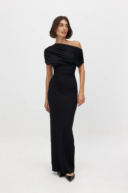Alice - Chic One-Shoulder Dress with Ruched Detail for a Refined and Glamorous Look